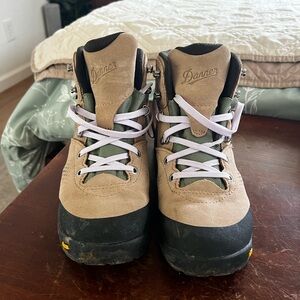 Danner Inquire Mid Hiking Boot Size 7w
